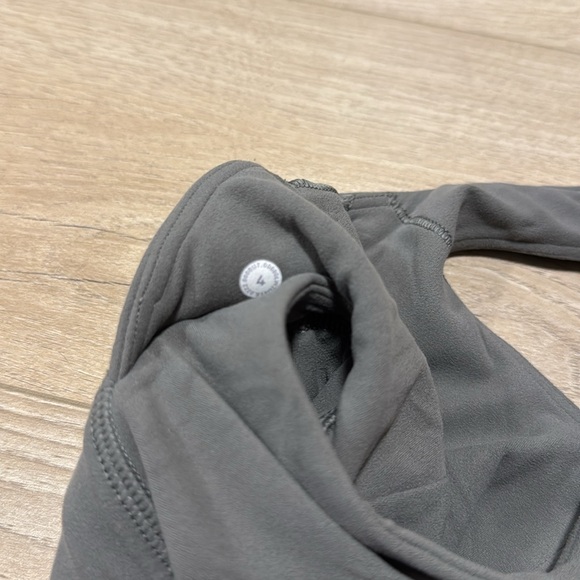 Lululemon sports bra, size 4. - Picture 3 of 3